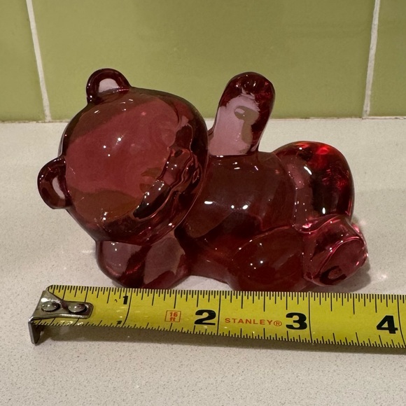 Vintage Fenton Art Glass Cranberry Reclining Bear Figurine - Picture 8 of 10